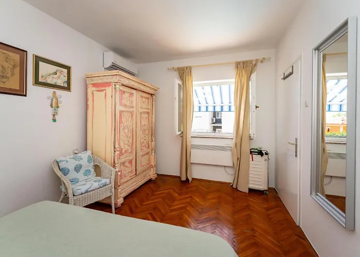 Ferienhaus Ulica Pazar I Sveti Filip i Jakov