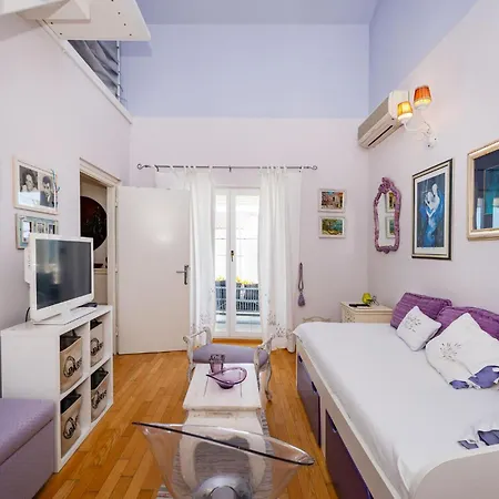 Ulica Pazar I Ferienhaus