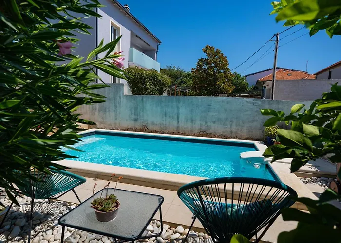 Vakantiehuis Ulica Pazar I *