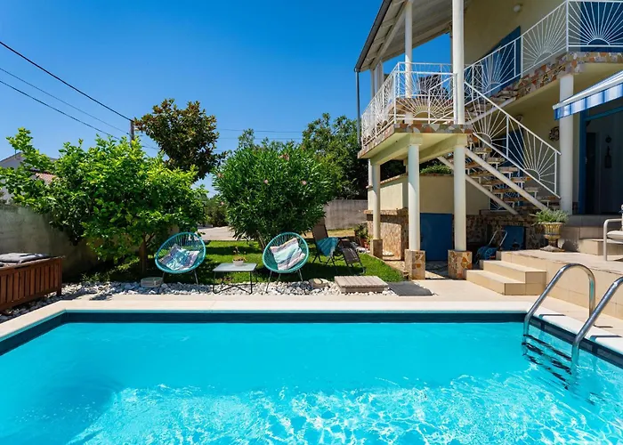 Vakantiehuis Ulica Pazar I *